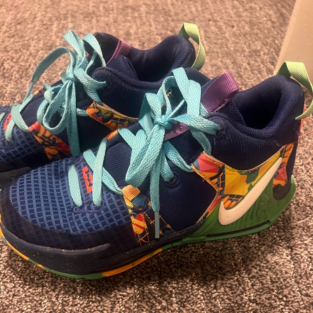 Nike LeBron Witness 7 Grade School "Kaleidoscope"  blue and green